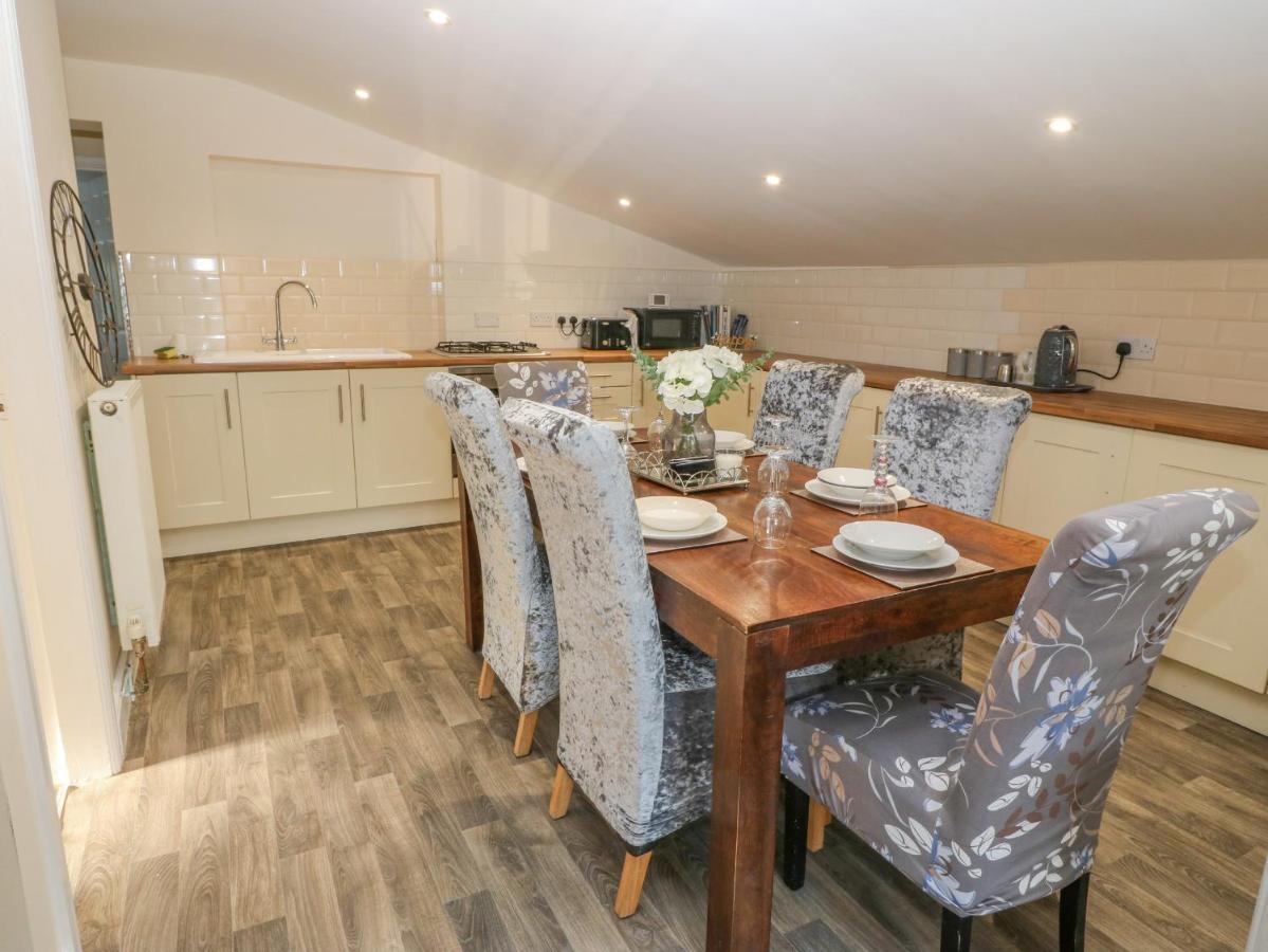 The Apartment At Plas Yr Eithin Amlwch Bagian luar foto
