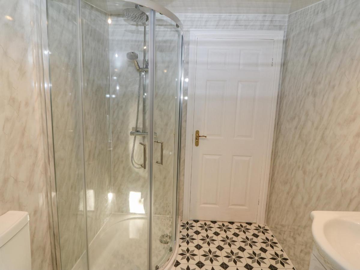 The Apartment At Plas Yr Eithin Amlwch Bagian luar foto