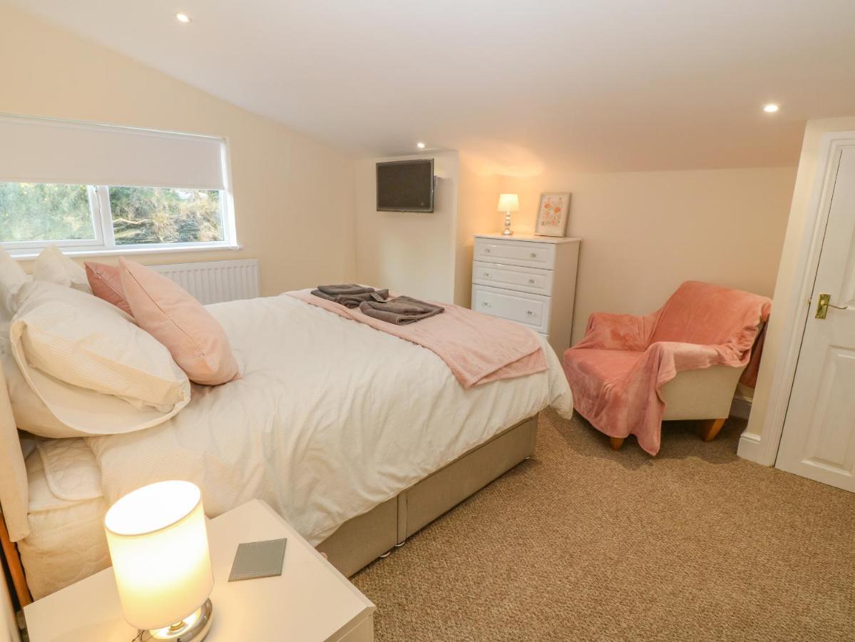 The Apartment At Plas Yr Eithin Amlwch Bagian luar foto